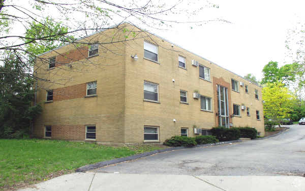 Foto del edificio - Juniper Ridge Apartments