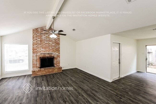 Building Photo - 15610 Cabot Creek Cir