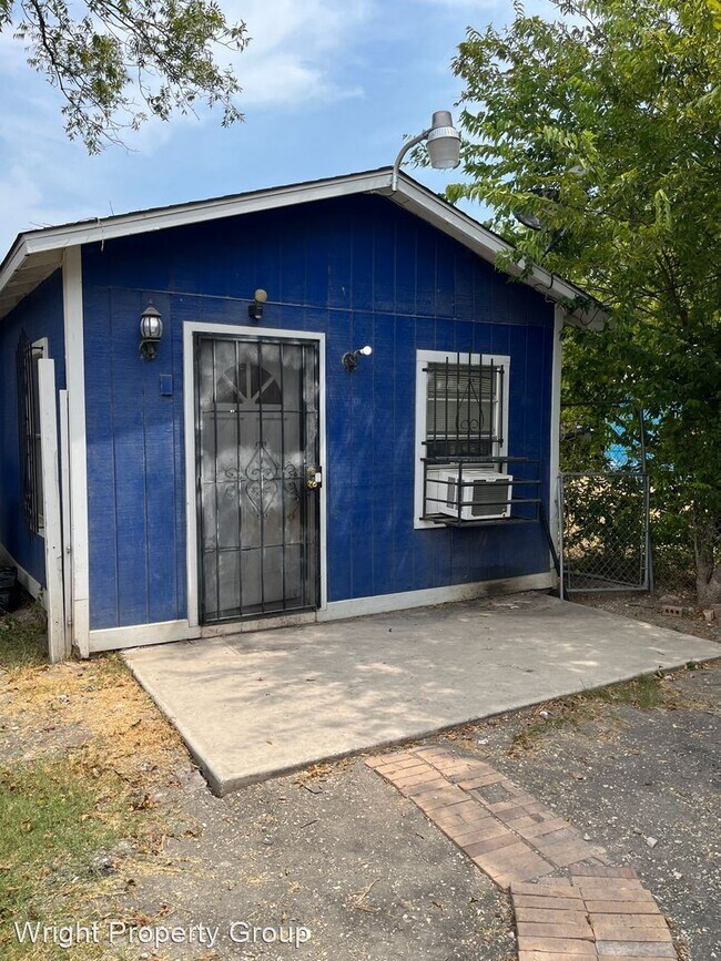 Building Photo - 1 br, 1 bath House - 1717 Montezuma Street