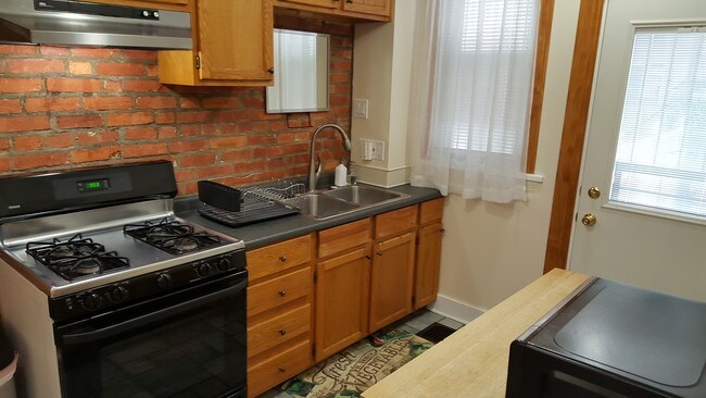 Foto del edificio - 1355 Newton St NW