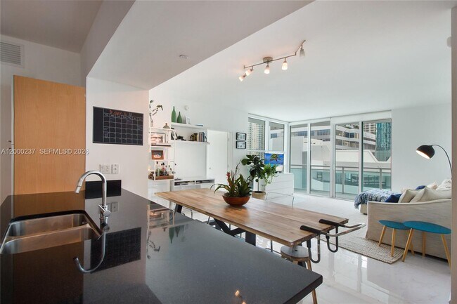 Foto del edificio - 951 Brickell Ave