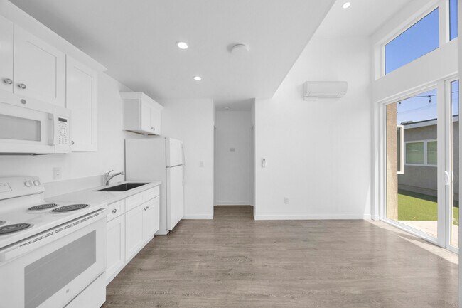 Foto del edificio - 572 N Cambridge St