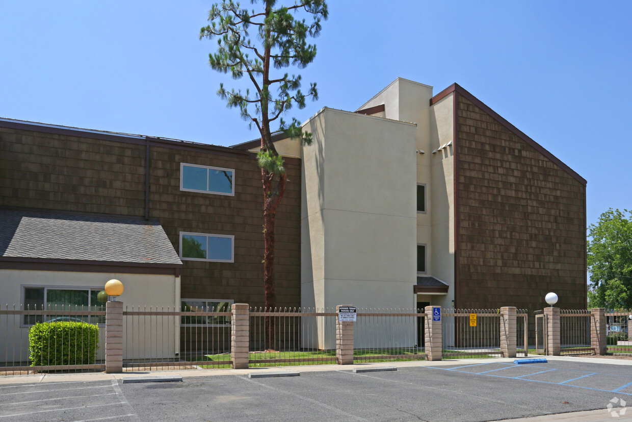 Building Photo - Santa Fe Plaza