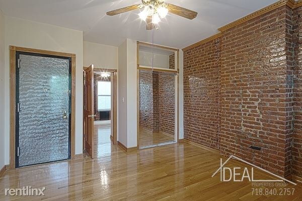 Building Photo - 122 29th St