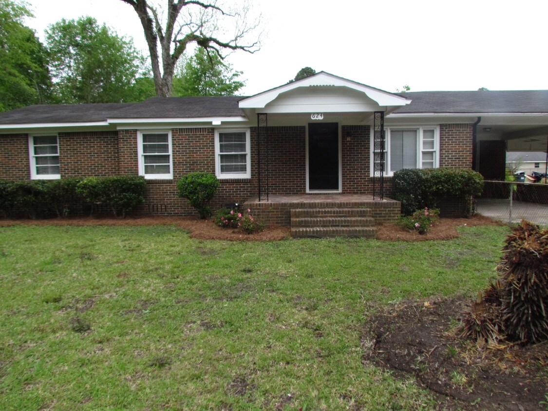 624 Shelton Beach Rd, Saraland, AL 36571 House Rental in Saraland, AL