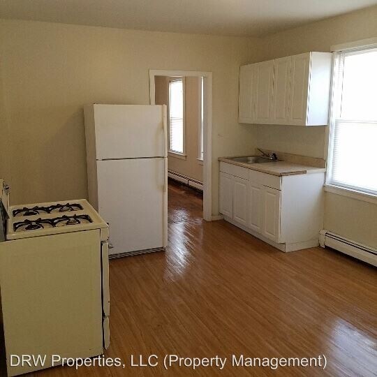 Primary Photo - 18-20 Welton St