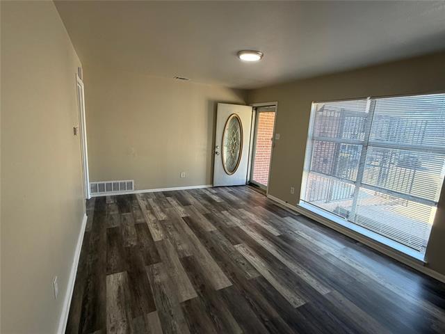 Foto del edificio - 4120 Wind River Dr