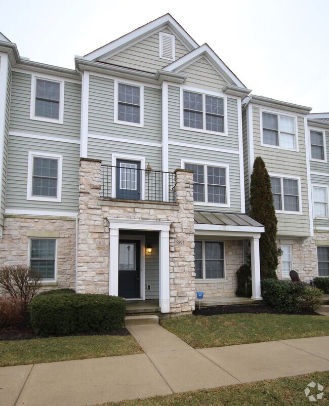 Building Photo - 5891 Canyon Creek Dr