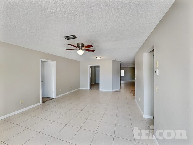 Foto del edificio - 508 Cedar Grove Dr