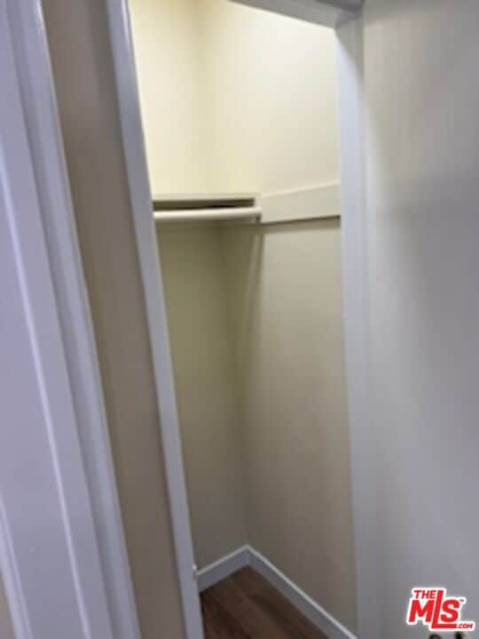 Building Photo - 9843 Hannum Dr