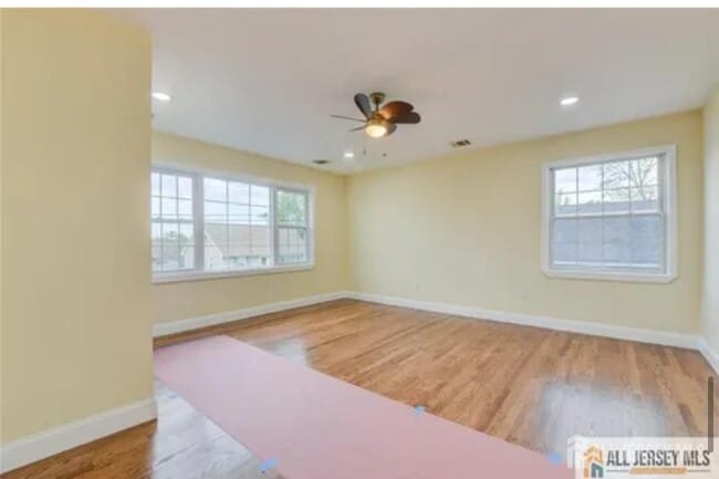 Building Photo - 607 Almon Ave