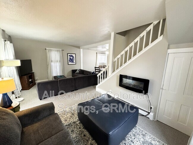 Foto del edificio - 2126 W Kiowa St