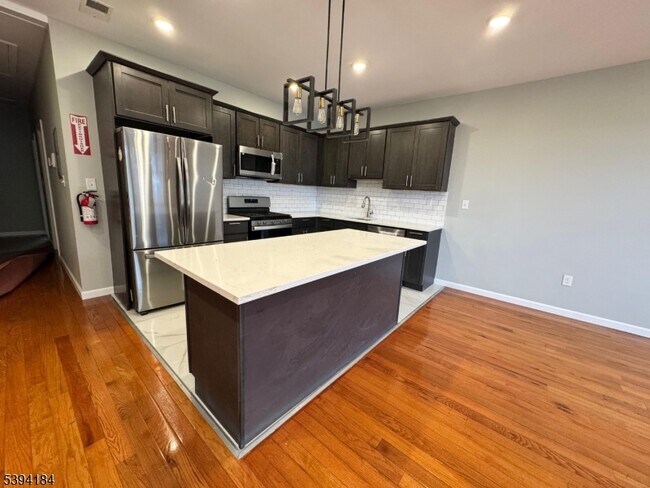 Foto del edificio - 61 N Grove St