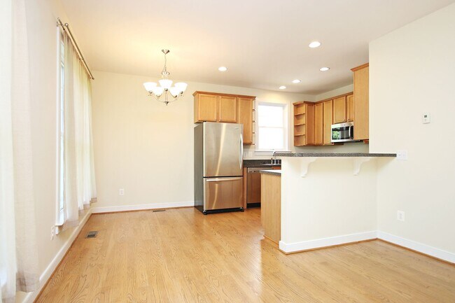 Foto del edificio - Dog-Friendly Brookwood Home Near UVA Medical Center & Downtown