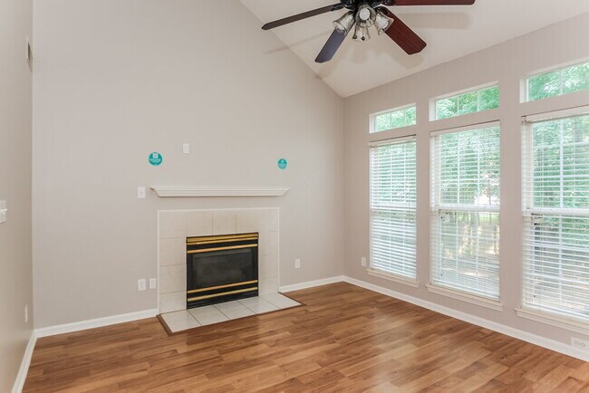 Foto del edificio - 2914 Canary Ct