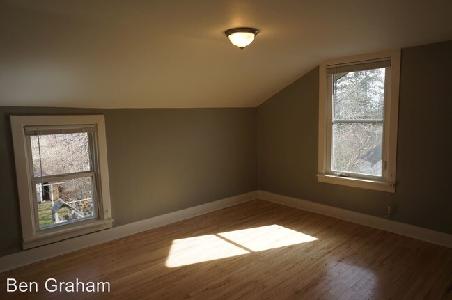 Foto del edificio - 4 br, 1 bath House - 2328 Jefferson Street