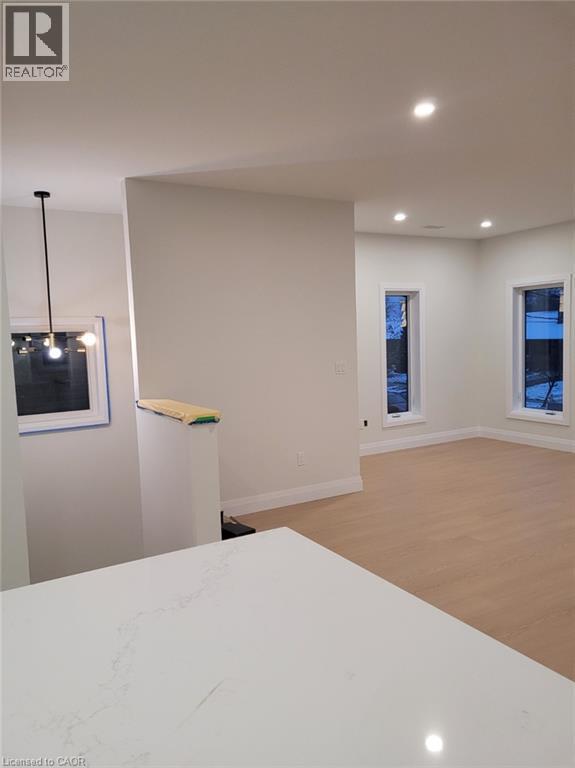 Building Photo - 269 Dumfries Ave