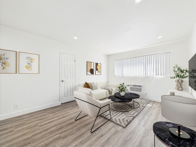 Building Photo - 13060 Burbank Blvd. Apartments