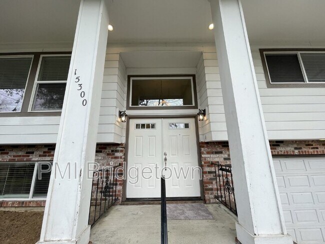 Building Photo - 15300 SE Lee Ave