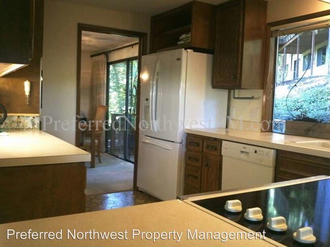 Building Photo - 815 Brookside Dr