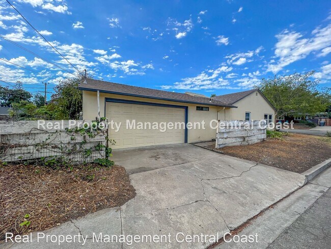 Building Photo - 4 br, 3 bath House - 349 N. Tassajara Drive