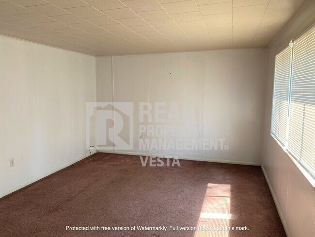 Foto del edificio - 612 Cedarwood Dr