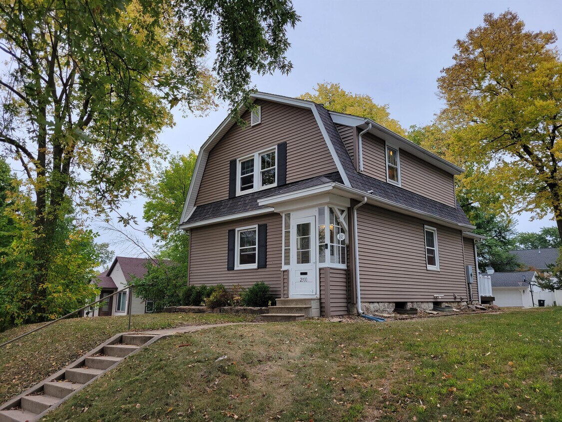 Foto principal - 2300 Franklin St