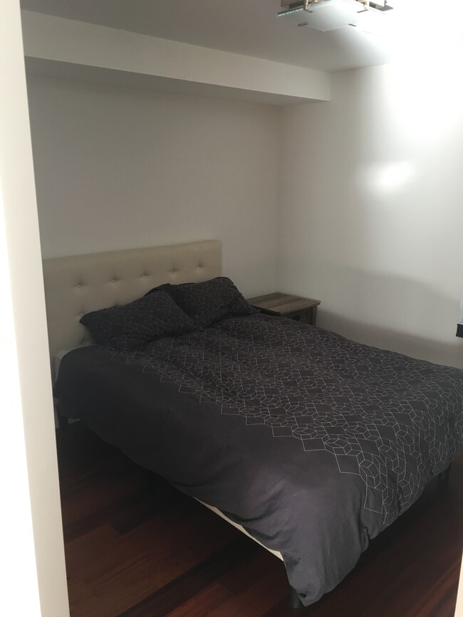 Foto del edificio - Renovated Junior One Bedroom