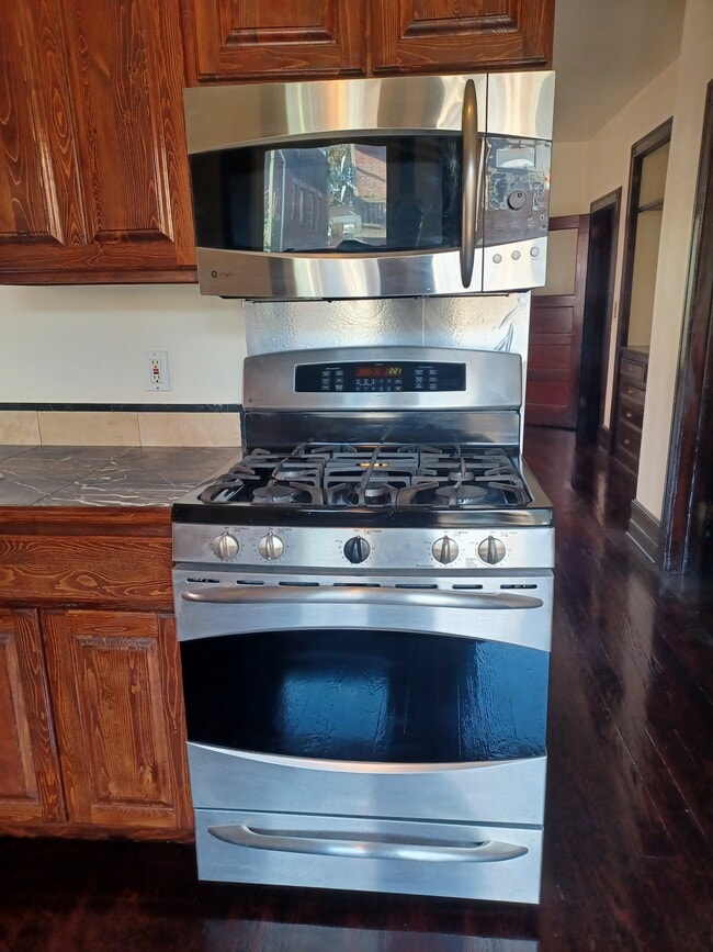 Foto del edificio - 266 Bond St