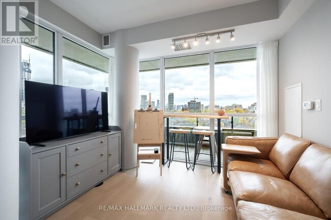 Building Photo - 181 Bedford Rd