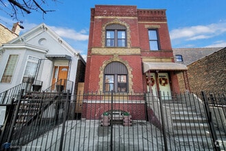 Building Photo - 2249 W Taylor St