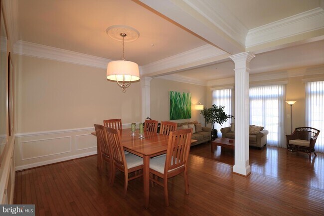 Building Photo - 13539 Flowerfield Dr