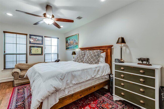 Foto del edificio - 5607 Maxie St