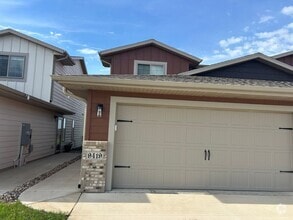 Building Photo - 9419 W Dolores Dr