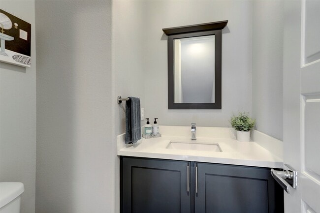 Building Photo - 3109 Gillespie St