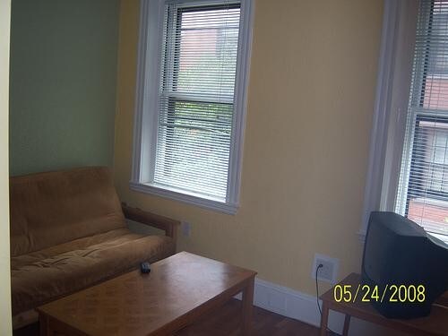 Foto del edificio - 72 Revere St