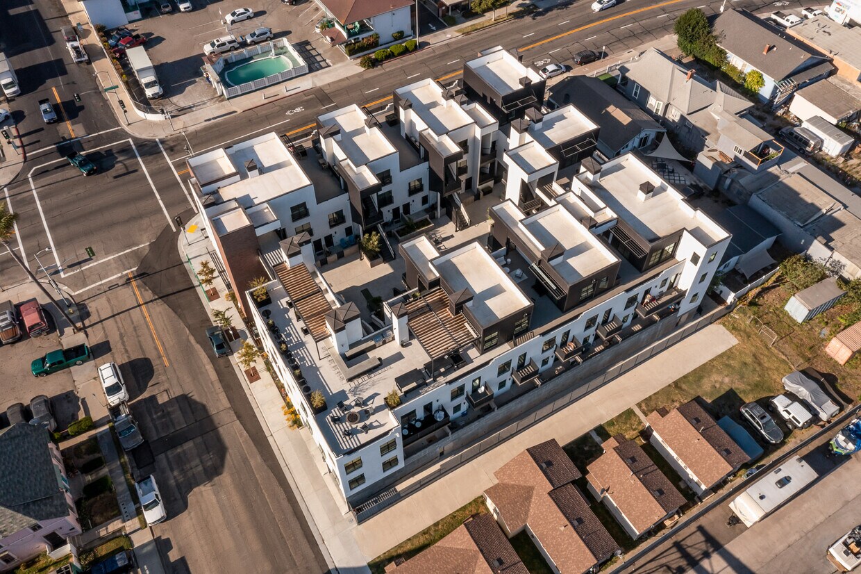 The Kalthom Building Apartments in Ventura, CA Westside Rentals