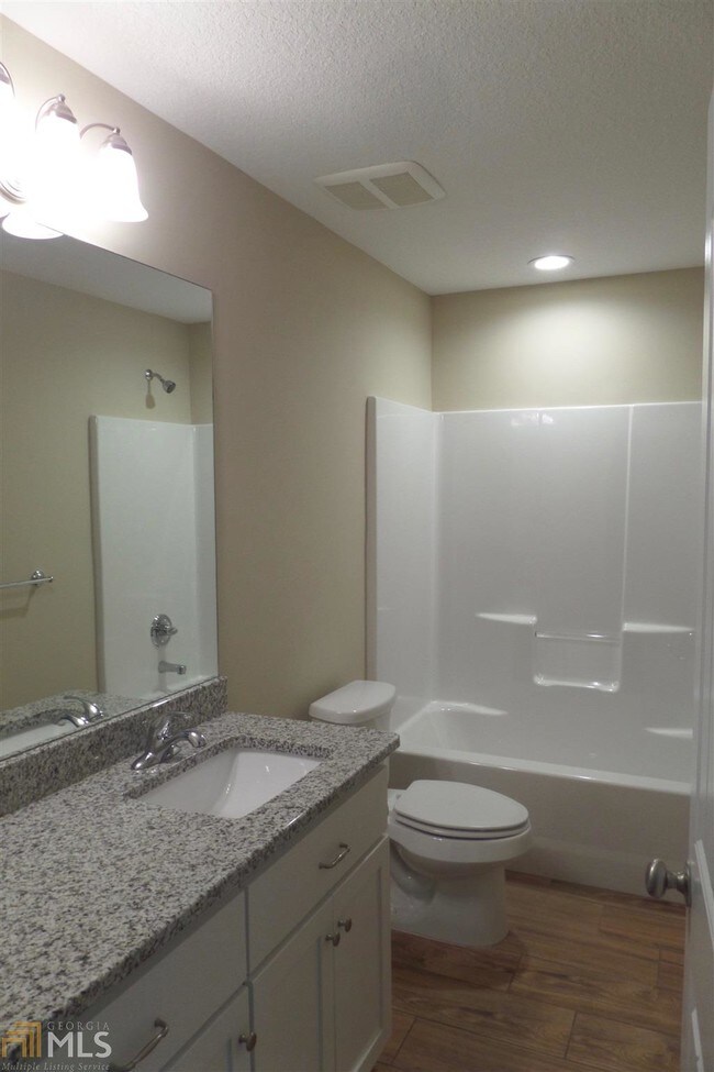 Foto del edificio - 110 Gary Cir