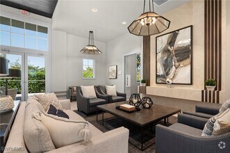 Building Photo - 8897 Redonda Dr