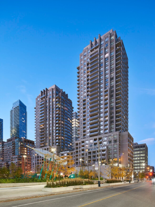 The Bay Club - The Bay Club Apartments