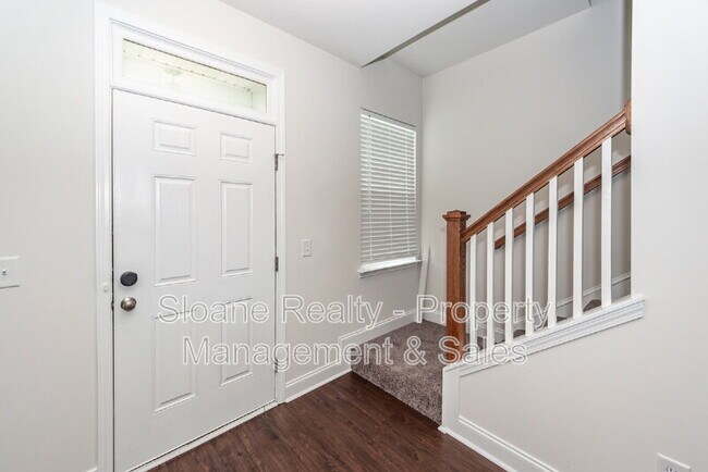 Building Photo - 7787 Montview Rd