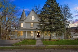 Building Photo - 43 Oakland Ave