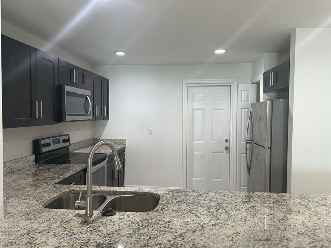 Foto del edificio - 8501-8503 Agate Street