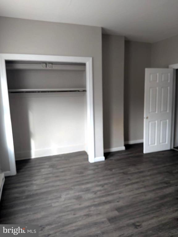 Foto del edificio - 1343 W Pike St