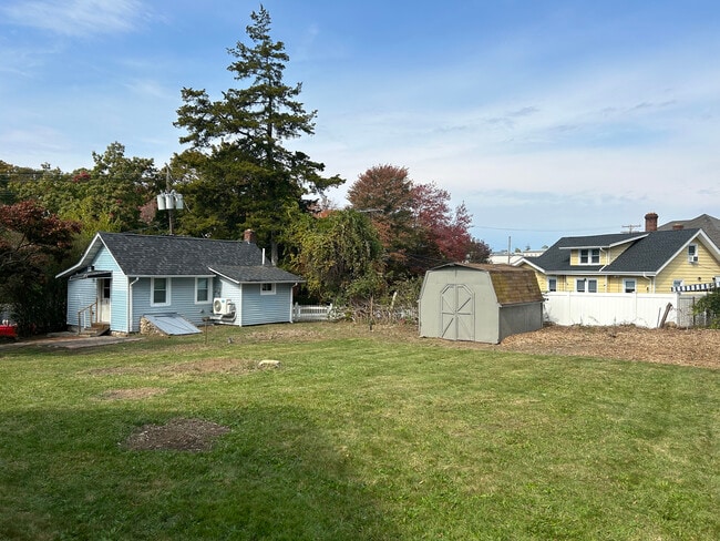 Building Photo - 1 Richwood Pl