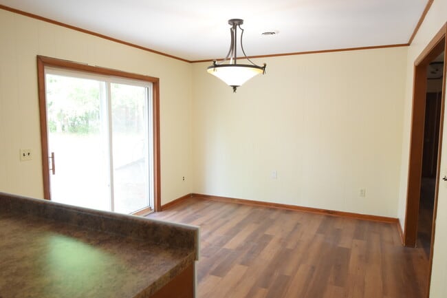 Building Photo - 4 Lodi Ct