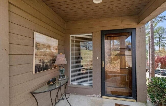 Building Photo - 102 Cambrian Way