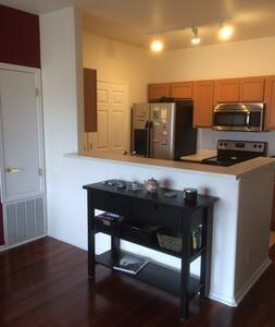 Building Photo - 15700 E Jamison Dr