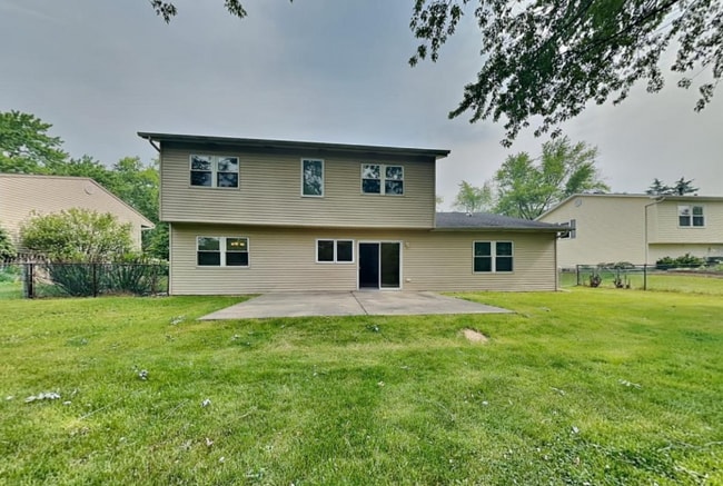 Building Photo - 16 Timberlane Dr