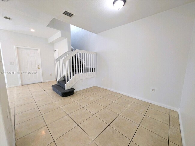 Foto del edificio - 2726 SE 16th Ave